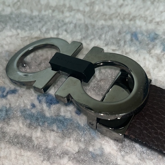 Salvador Ferragamo Brown pebbled belt. - Picture 5 of 7